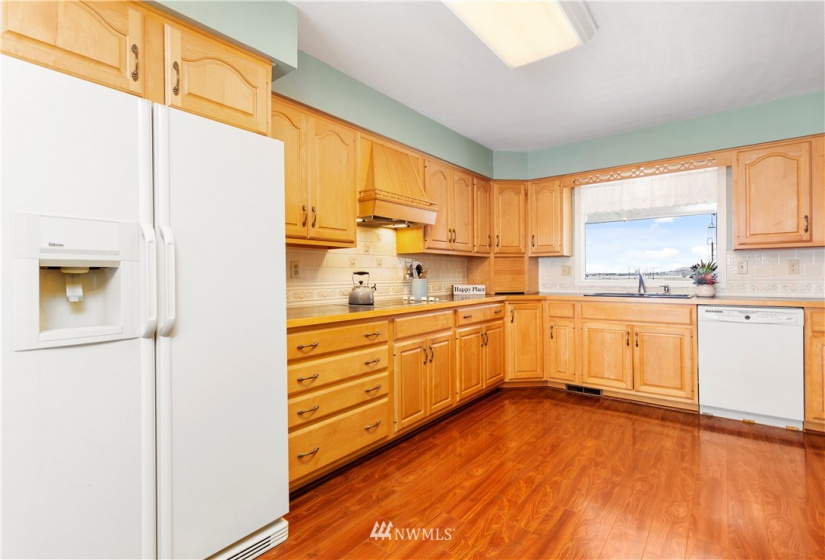 1810 Waneta, Sunnyside, Washington 98944, 3 Bedrooms Bedrooms, ,2 BathroomsBathrooms,Residential,For Sale,Waneta,NWM1875612