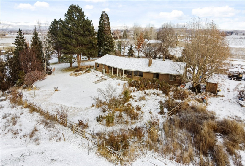 1810 Waneta, Sunnyside, Washington 98944, 3 Bedrooms Bedrooms, ,2 BathroomsBathrooms,Residential,For Sale,Waneta,NWM1875612