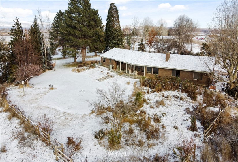 1810 Waneta, Sunnyside, Washington 98944, 3 Bedrooms Bedrooms, ,2 BathroomsBathrooms,Residential,For Sale,Waneta,NWM1875612