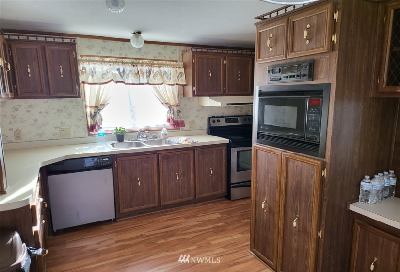 39100 Pacific Hwy, Woodland, Washington 98674, 3 Bedrooms Bedrooms, ,2 BathroomsBathrooms,Manufactured In Park,For Sale,Pacific Hwy,NWM1875029