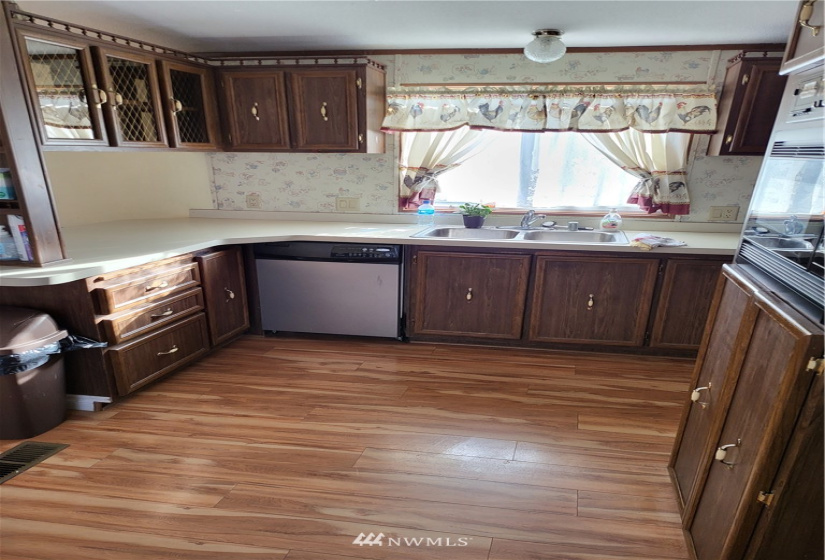 39100 Pacific Hwy, Woodland, Washington 98674, 3 Bedrooms Bedrooms, ,2 BathroomsBathrooms,Manufactured In Park,For Sale,Pacific Hwy,NWM1875029