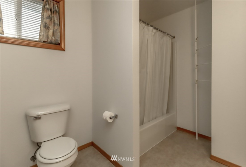 5510 162nd, Sumner, Washington 98390, 4 Bedrooms Bedrooms, ,2 BathroomsBathrooms,Residential,For Sale,162nd,NWM1875821