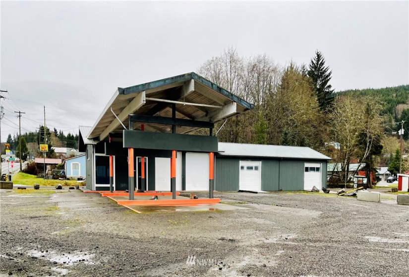 16860 Highway 112, Clallam Bay, Washington 98326, ,Commercial Sale,For Sale,Highway 112,NWM1874790