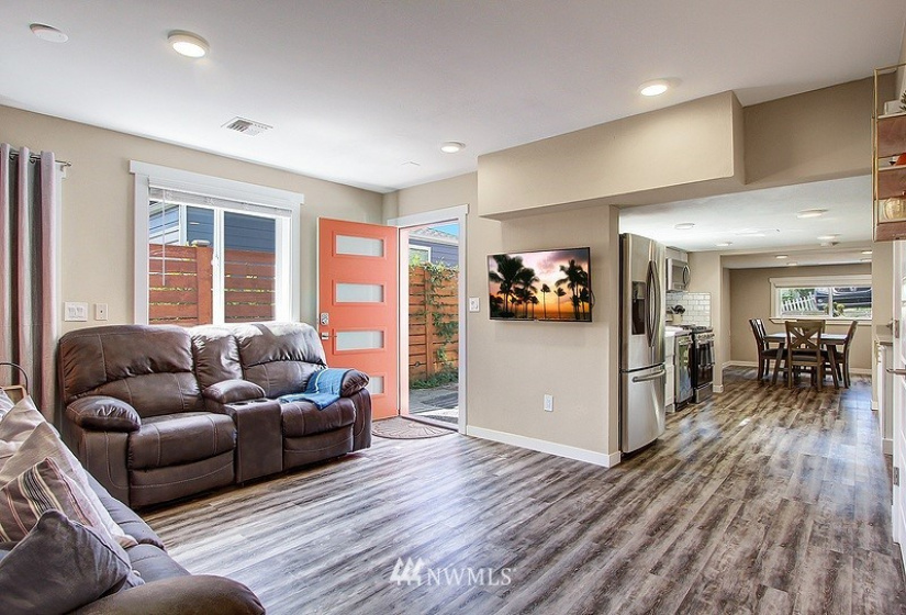 3217 Kenyon, Seattle, Washington 98118, 8 Bedrooms Bedrooms, ,3 BathroomsBathrooms,Residential,For Sale,Kenyon,NWM1875633