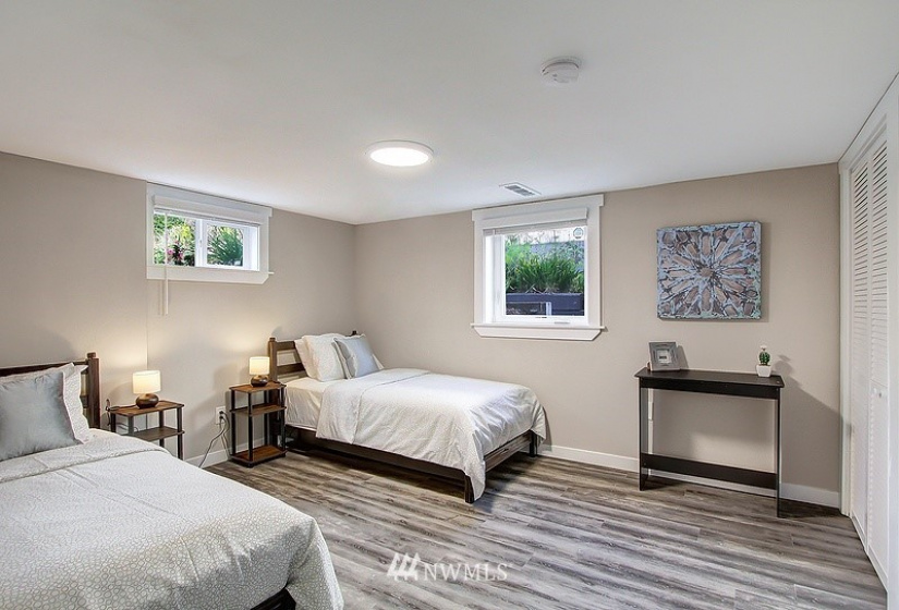 3217 Kenyon, Seattle, Washington 98118, 8 Bedrooms Bedrooms, ,3 BathroomsBathrooms,Residential,For Sale,Kenyon,NWM1875633