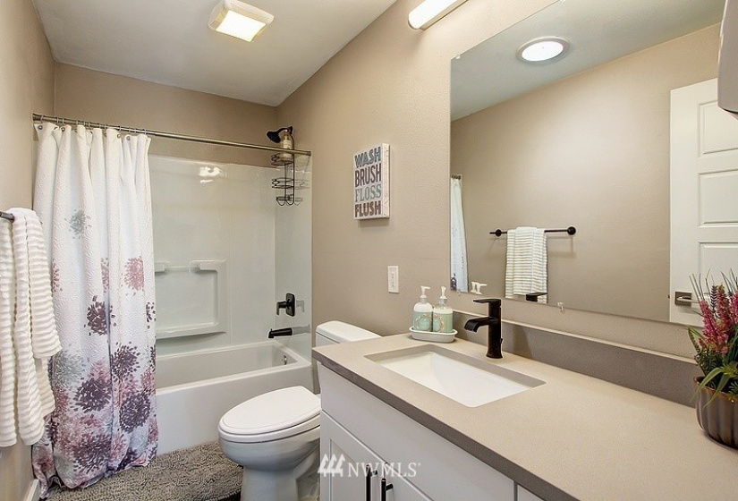 3217 Kenyon, Seattle, Washington 98118, 8 Bedrooms Bedrooms, ,3 BathroomsBathrooms,Residential,For Sale,Kenyon,NWM1875633