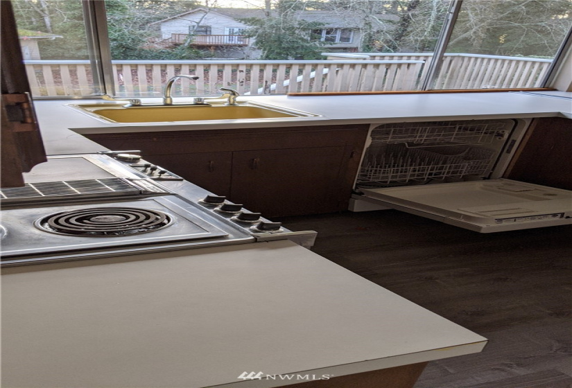 1526 143rd, Lynnwood, Washington 98037, 4 Bedrooms Bedrooms, ,3 BathroomsBathrooms,Residential Lease,For Rent,143rd,NWM1876095