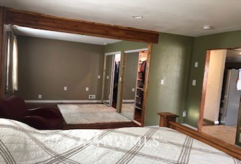 903 Juniper, Moses Lake, Washington 98837, 4 Bedrooms Bedrooms, ,1 BathroomBathrooms,Residential,For Sale,Juniper,NWM1875837