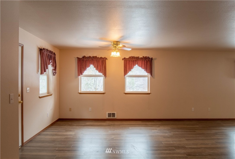 15410 Camp 12, Leavenworth, Washington 98826, 3 Bedrooms Bedrooms, ,1 BathroomBathrooms,Residential,For Sale,Camp 12,NWM1876121