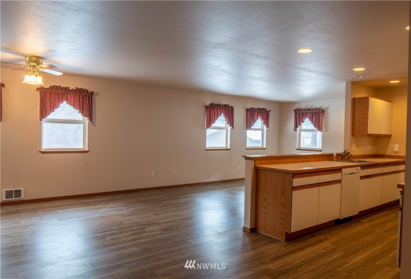 15410 Camp 12, Leavenworth, Washington 98826, 3 Bedrooms Bedrooms, ,1 BathroomBathrooms,Residential,For Sale,Camp 12,NWM1876121