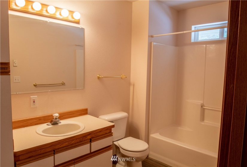 15410 Camp 12, Leavenworth, Washington 98826, 3 Bedrooms Bedrooms, ,1 BathroomBathrooms,Residential,For Sale,Camp 12,NWM1876121