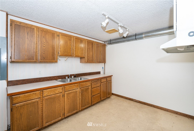 214 2nd, Napavine, Washington 98565, ,Commercial Sale,For Sale,2nd,NWM1875912
