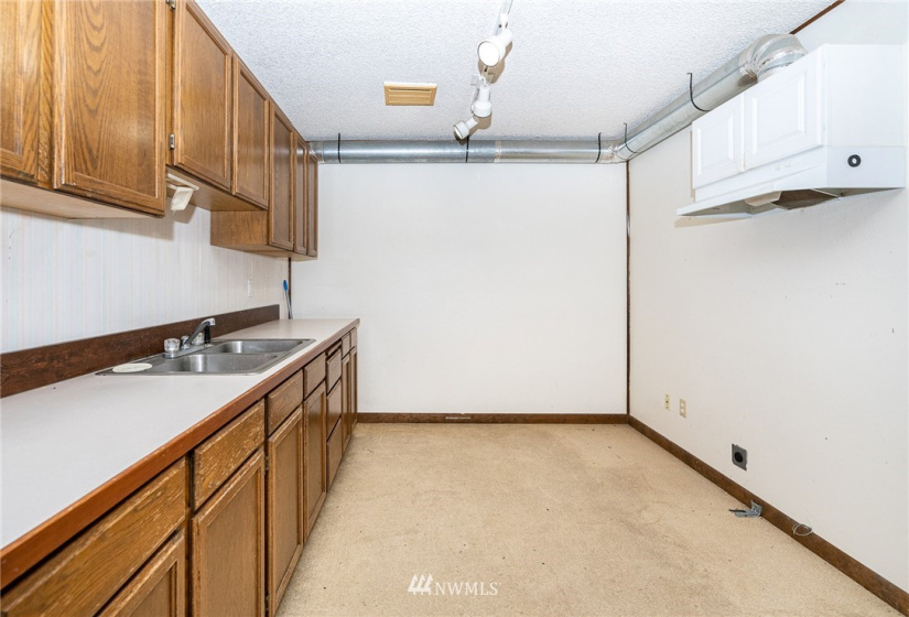 214 2nd, Napavine, Washington 98565, ,Commercial Sale,For Sale,2nd,NWM1875912