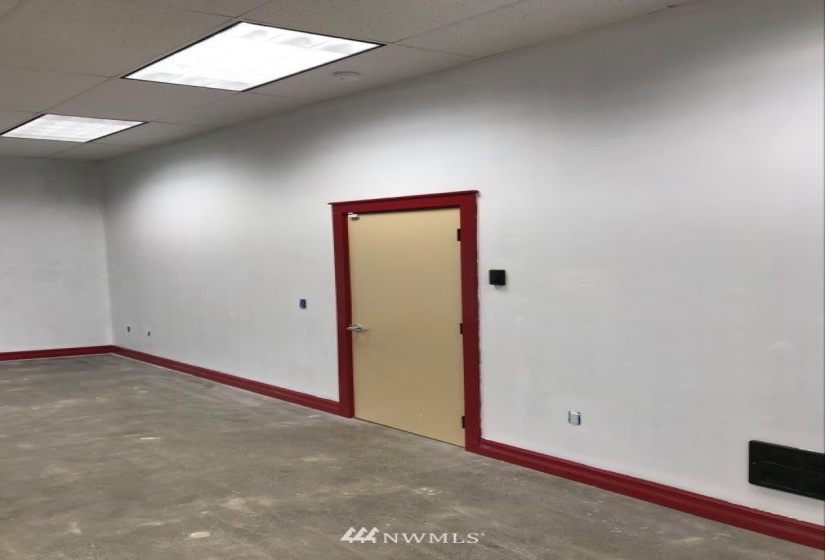 105 3rd, Lynden, Washington 98264, ,Commercial Sale,For Sale,3rd,NWM1876211