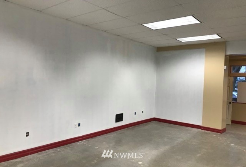 105 3rd, Lynden, Washington 98264, ,Commercial Sale,For Sale,3rd,NWM1876211