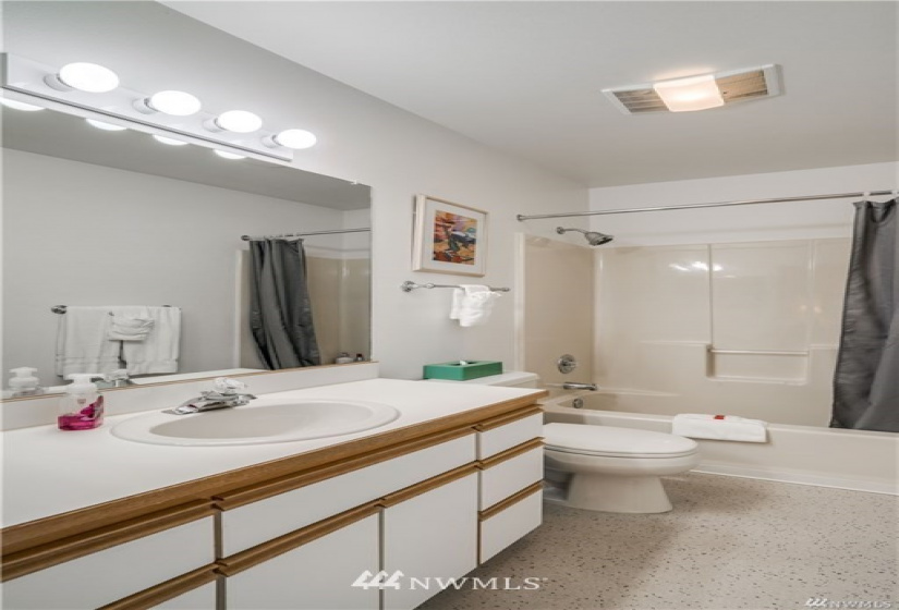 1 Tennis 673-G1, Manson, Washington 98831, 2 Bedrooms Bedrooms, ,2 BathroomsBathrooms,Residential,For Sale,Tennis,Tennis 673-G1,NWM1876149