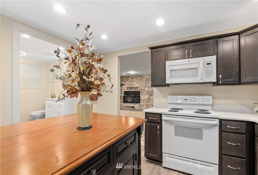 36510 Mountain, Eatonville, Washington 98328, 4 Bedrooms Bedrooms, ,3 BathroomsBathrooms,Residential,For Sale,Mountain,NWM1875736