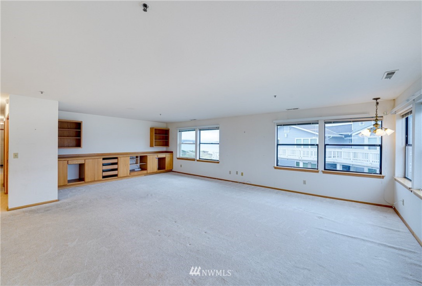 651 Bayshore, Oak Harbor, Washington 98277, 2 Bedrooms Bedrooms, ,2 BathroomsBathrooms,Residential,For Sale,Waterside Condo,Bayshore,NWM1873239