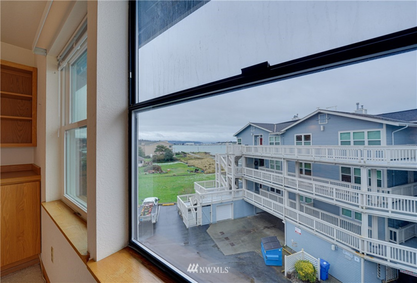 651 Bayshore, Oak Harbor, Washington 98277, 2 Bedrooms Bedrooms, ,2 BathroomsBathrooms,Residential,For Sale,Waterside Condo,Bayshore,NWM1873239