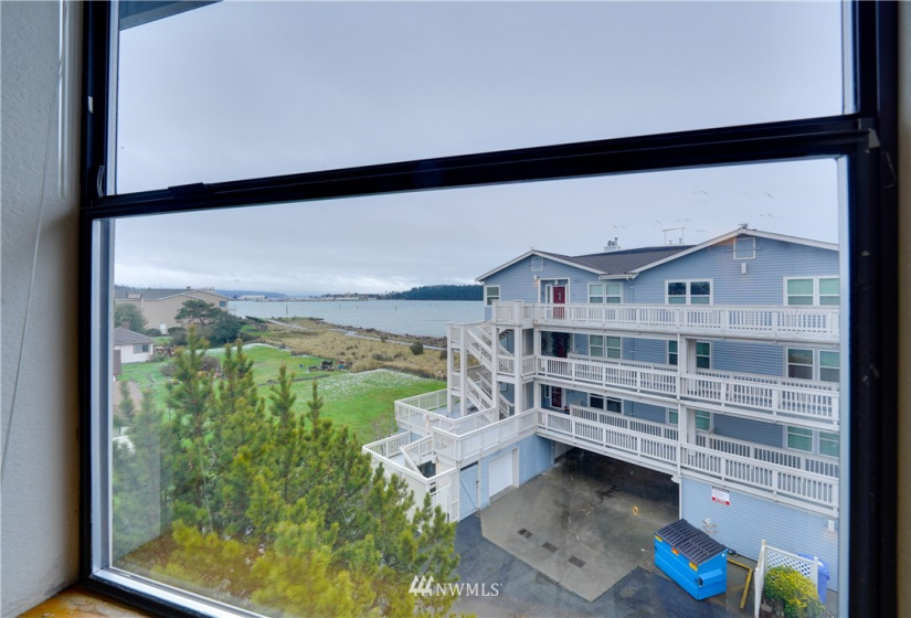 651 Bayshore, Oak Harbor, Washington 98277, 2 Bedrooms Bedrooms, ,2 BathroomsBathrooms,Residential,For Sale,Waterside Condo,Bayshore,NWM1873239