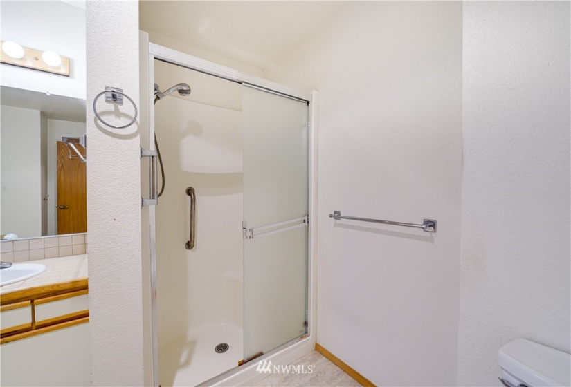 651 Bayshore, Oak Harbor, Washington 98277, 2 Bedrooms Bedrooms, ,2 BathroomsBathrooms,Residential,For Sale,Waterside Condo,Bayshore,NWM1873239
