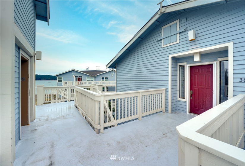 651 Bayshore, Oak Harbor, Washington 98277, 2 Bedrooms Bedrooms, ,2 BathroomsBathrooms,Residential,For Sale,Waterside Condo,Bayshore,NWM1873239