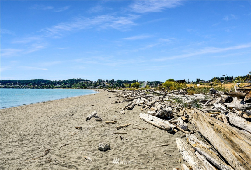 651 Bayshore, Oak Harbor, Washington 98277, 2 Bedrooms Bedrooms, ,2 BathroomsBathrooms,Residential,For Sale,Waterside Condo,Bayshore,NWM1873239