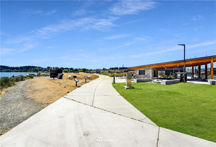 651 Bayshore, Oak Harbor, Washington 98277, 2 Bedrooms Bedrooms, ,2 BathroomsBathrooms,Residential,For Sale,Waterside Condo,Bayshore,NWM1873239