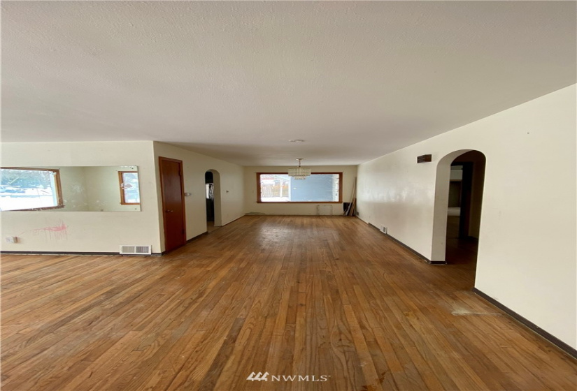 309 Dayton, Dayton, Washington 99328, 2 Bedrooms Bedrooms, ,Residential,For Sale,Dayton,NWM1876347