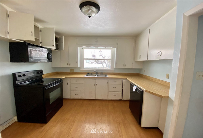 309 Dayton, Dayton, Washington 99328, 2 Bedrooms Bedrooms, ,Residential,For Sale,Dayton,NWM1876347