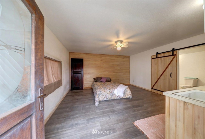 211 Pearl, Ilwaco, Washington 98624, 8 Bedrooms Bedrooms, ,5 BathroomsBathrooms,Residential,For Sale,Barnes Add 03 04 E60',Pearl,NWM1874672