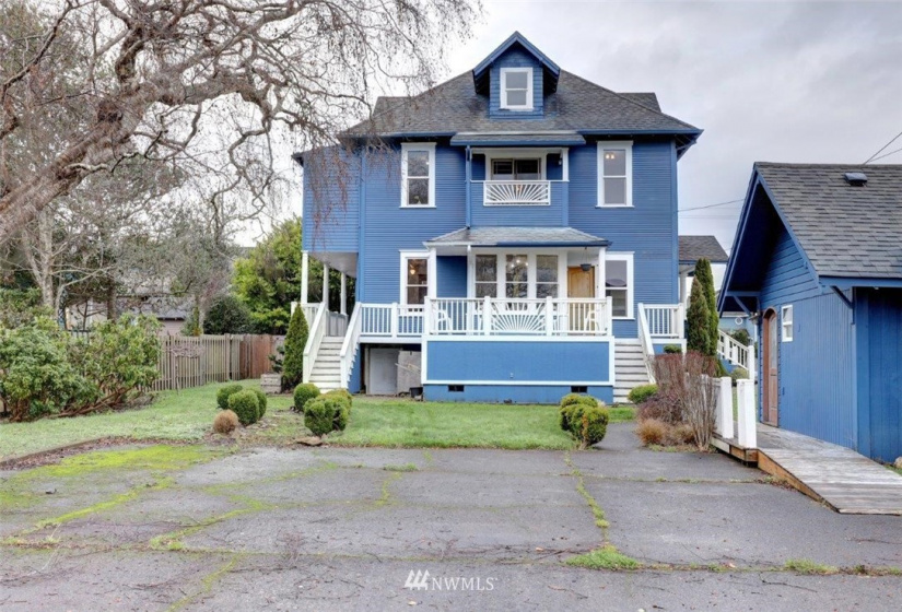 211 Pearl, Ilwaco, Washington 98624, 8 Bedrooms Bedrooms, ,5 BathroomsBathrooms,Residential,For Sale,Barnes Add 03 04 E60',Pearl,NWM1874672