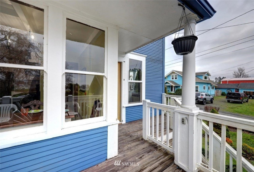 211 Pearl, Ilwaco, Washington 98624, 8 Bedrooms Bedrooms, ,5 BathroomsBathrooms,Residential,For Sale,Barnes Add 03 04 E60',Pearl,NWM1874672