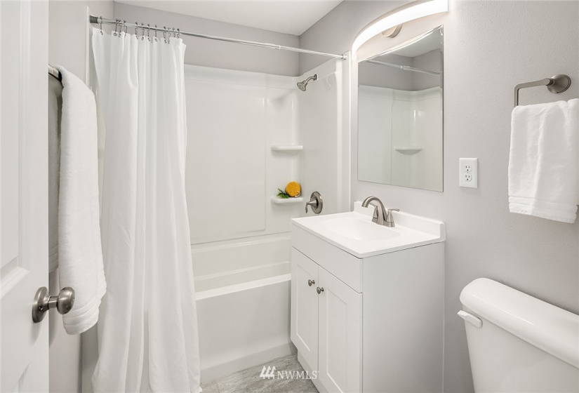 20101 12th, Shoreline, Washington 98155, 4 Bedrooms Bedrooms, ,2 BathroomsBathrooms,Residential,For Sale,12th,NWM1876213
