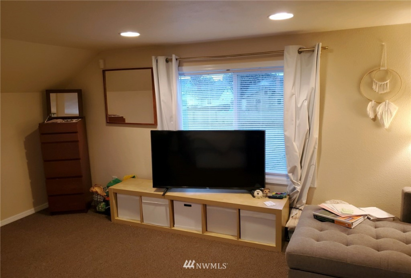 2212 Broadway, Everett, Washington 98201, ,Commercial Sale,For Sale,Broadway,NWM1876319