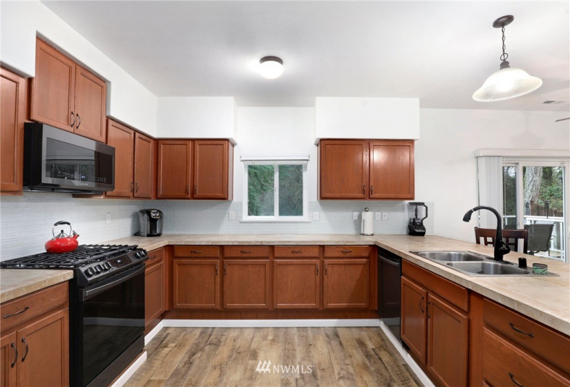 12018 61st, Gig Harbor, Washington 98332, 4 Bedrooms Bedrooms, ,2 BathroomsBathrooms,Residential,For Sale,61st,NWM1873629