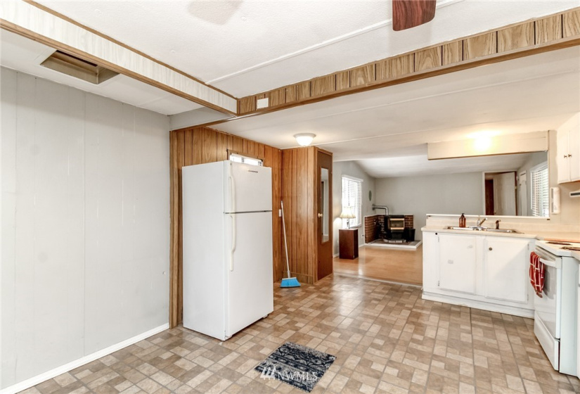 436 Long, Wilkeson, Washington 98396, 2 Bedrooms Bedrooms, ,1 BathroomBathrooms,Residential,For Sale,Long,NWM1876578
