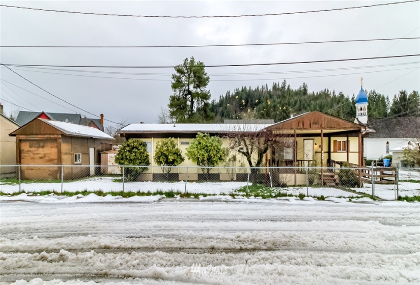 436 Long, Wilkeson, Washington 98396, 2 Bedrooms Bedrooms, ,1 BathroomBathrooms,Residential,For Sale,Long,NWM1876578