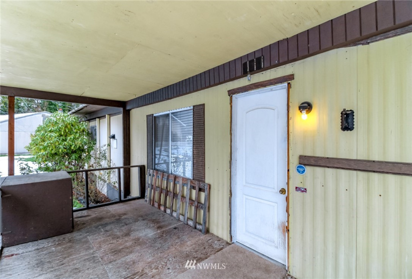 436 Long, Wilkeson, Washington 98396, 2 Bedrooms Bedrooms, ,1 BathroomBathrooms,Residential,For Sale,Long,NWM1876578