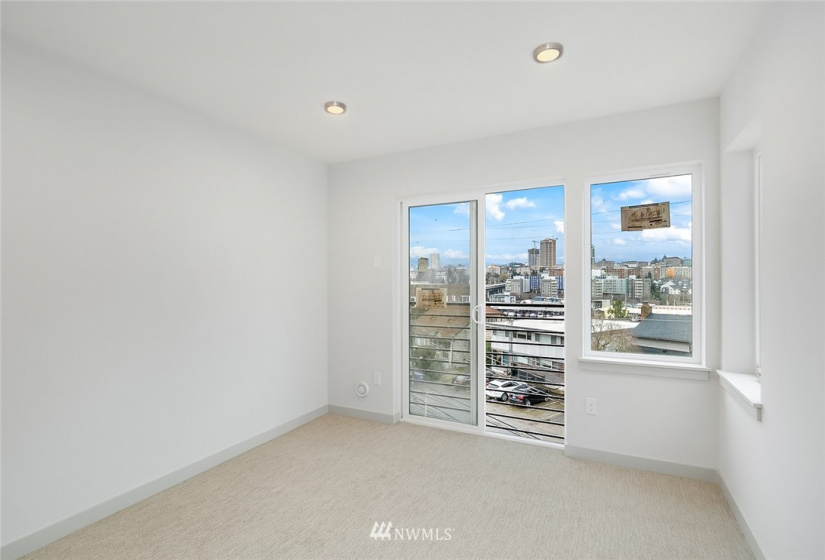 3215 Fuhrman, Seattle, Washington 98102, 4 Bedrooms Bedrooms, ,Residential,For Sale,Fuhrman,NWM1874938