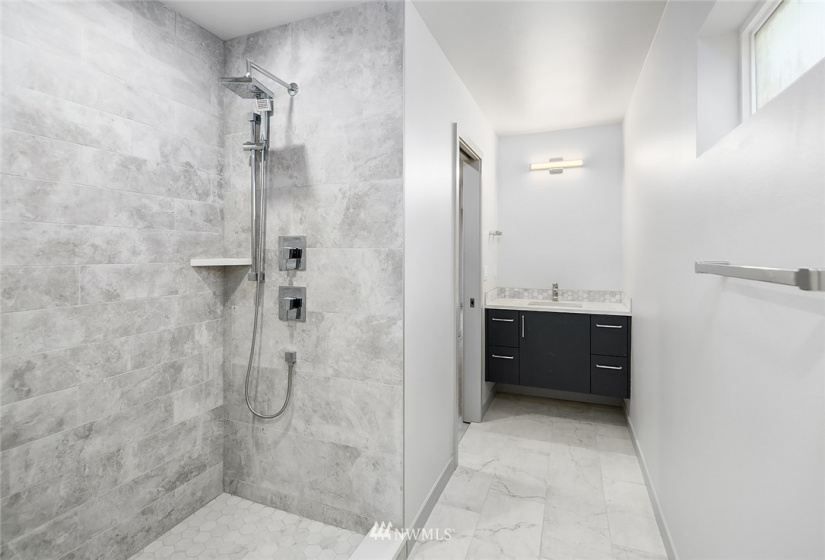 3215 Fuhrman, Seattle, Washington 98102, 4 Bedrooms Bedrooms, ,Residential,For Sale,Fuhrman,NWM1874938