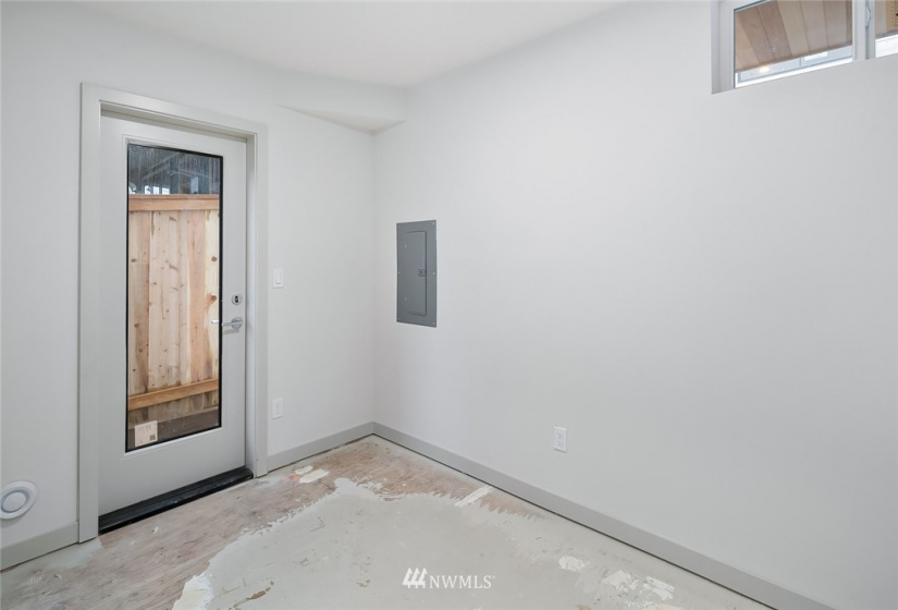 3215 Fuhrman, Seattle, Washington 98102, 4 Bedrooms Bedrooms, ,Residential,For Sale,Fuhrman,NWM1874938