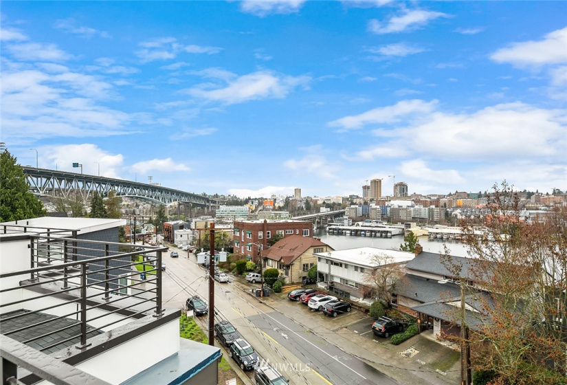 3215 Fuhrman, Seattle, Washington 98102, 4 Bedrooms Bedrooms, ,Residential,For Sale,Fuhrman,NWM1874938