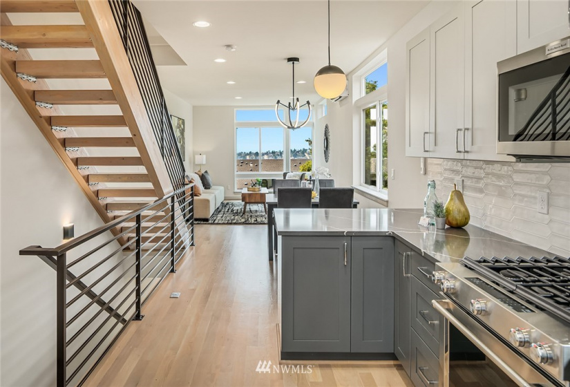 3215 Fuhrman, Seattle, Washington 98102, 4 Bedrooms Bedrooms, ,Residential,For Sale,Fuhrman,NWM1874938