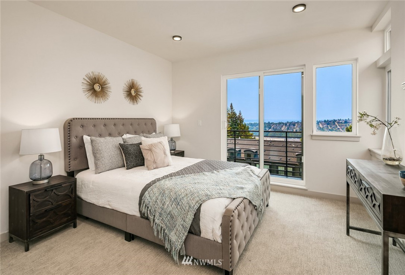 3215 Fuhrman, Seattle, Washington 98102, 4 Bedrooms Bedrooms, ,Residential,For Sale,Fuhrman,NWM1874938