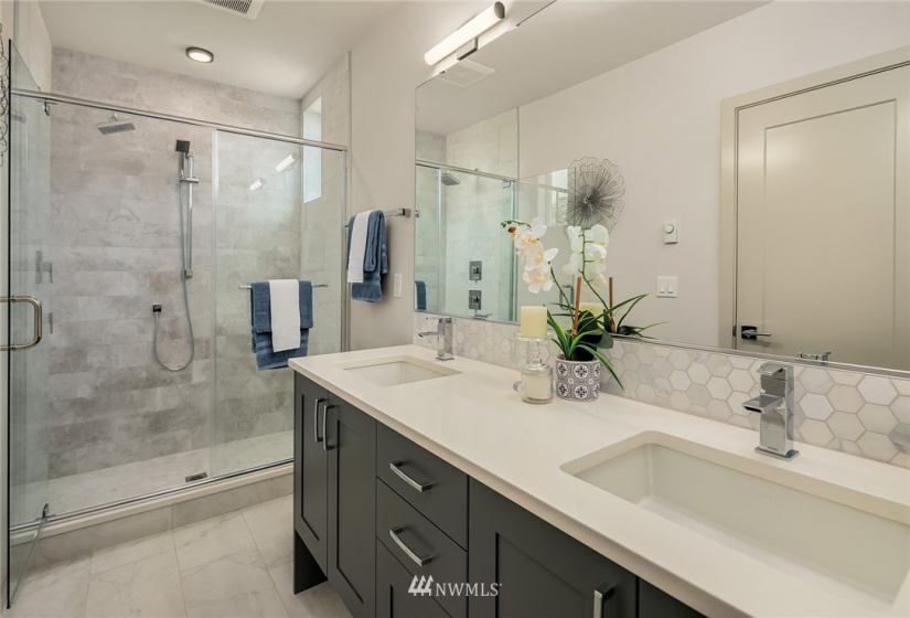 3215 Fuhrman, Seattle, Washington 98102, 4 Bedrooms Bedrooms, ,Residential,For Sale,Fuhrman,NWM1874938