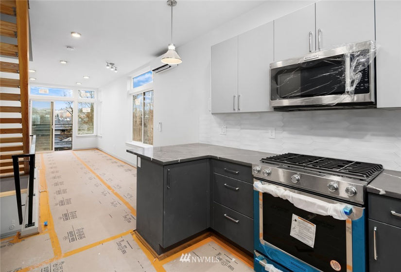 3215 Fuhrman, Seattle, Washington 98102, 4 Bedrooms Bedrooms, ,Residential,For Sale,Fuhrman,NWM1874938
