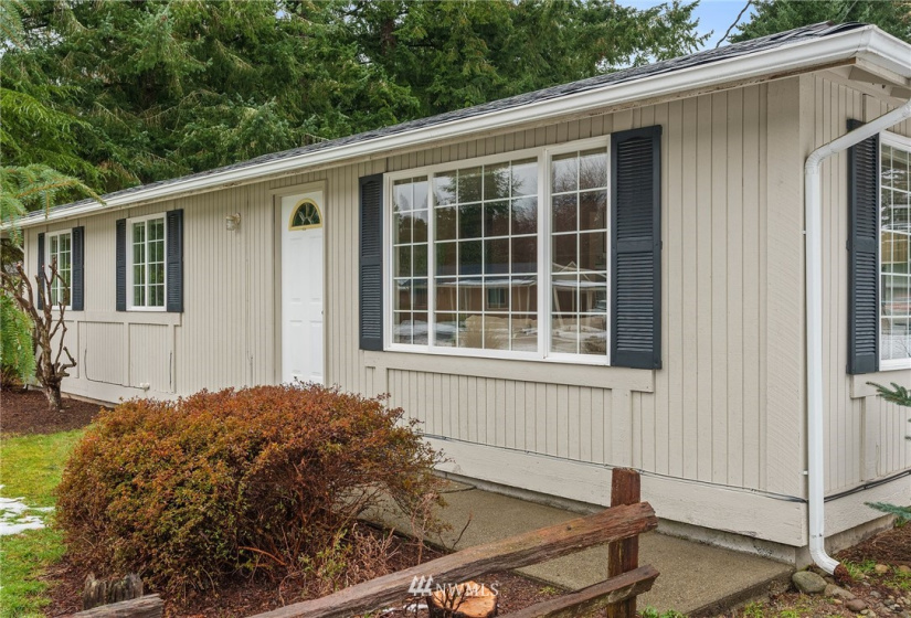 11807 Champion, Olympia, Washington 98512, 3 Bedrooms Bedrooms, ,1 BathroomBathrooms,Residential,For Sale,Scott Lake Division 4,Champion,NWM1876622