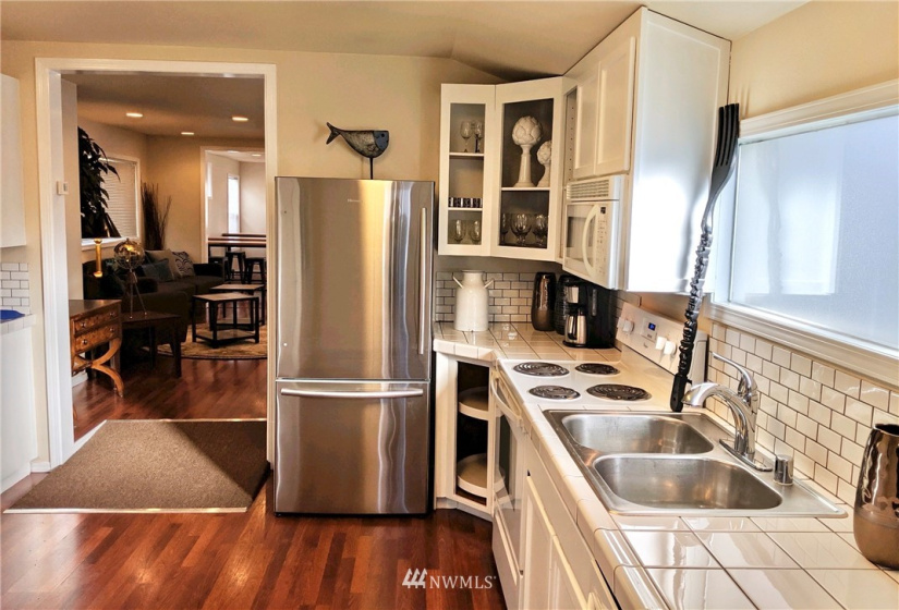 2212 Broadway, Everett, Washington 98201, 1 Bedroom Bedrooms, ,Residential,For Sale,Broadway,NWM1876674