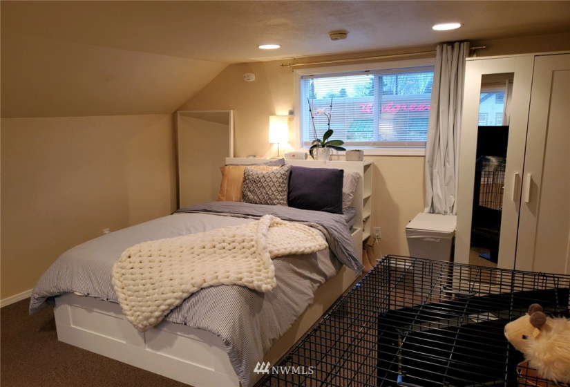 2212 Broadway, Everett, Washington 98201, 1 Bedroom Bedrooms, ,Residential,For Sale,Broadway,NWM1876674